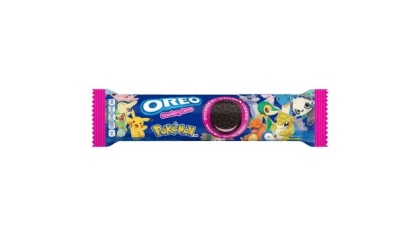 Oreo Pokemon Strawberry Crème 119.6g.....Best By 15/03/2025......